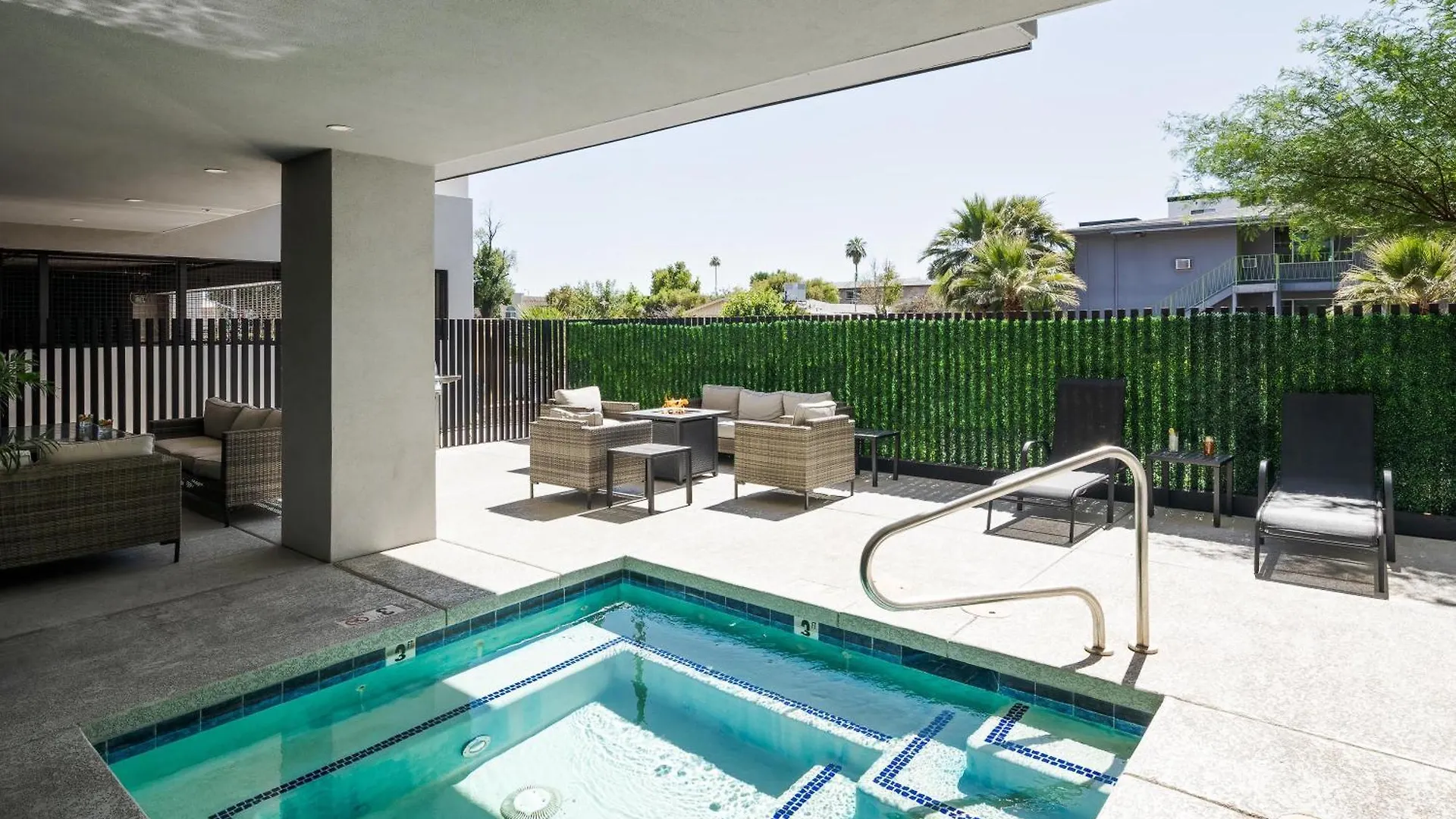 Thunderbird - 4 Units - Jacuzzi - In Old Town Vila Scottsdale